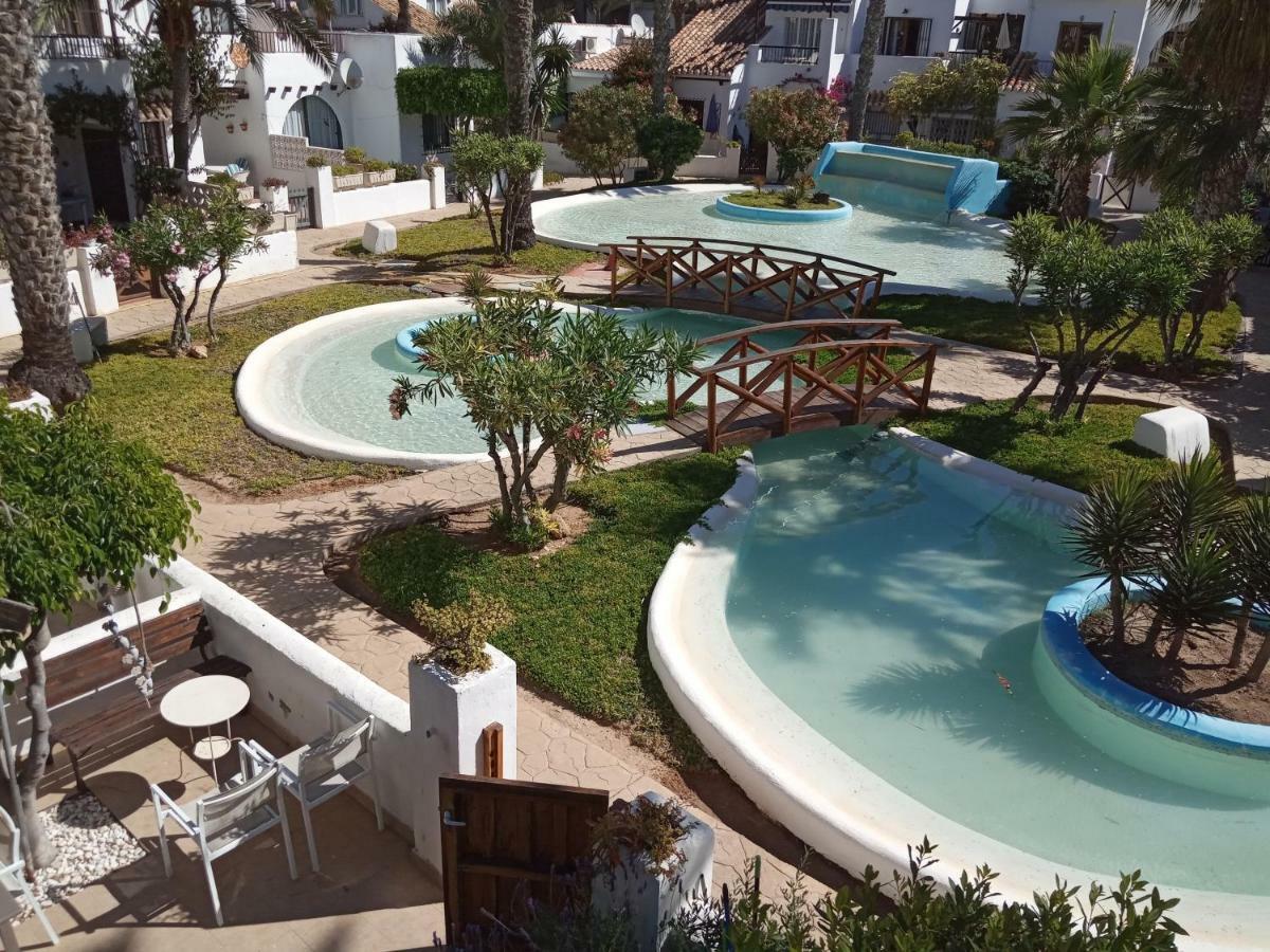 Villa Lagos A 25 Metros Del Mar Рокетас де Мар Екстериор снимка